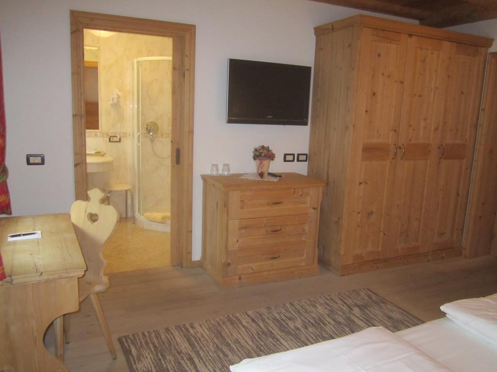 Hotel Corona Krone Selva di Val Gardena Camera foto