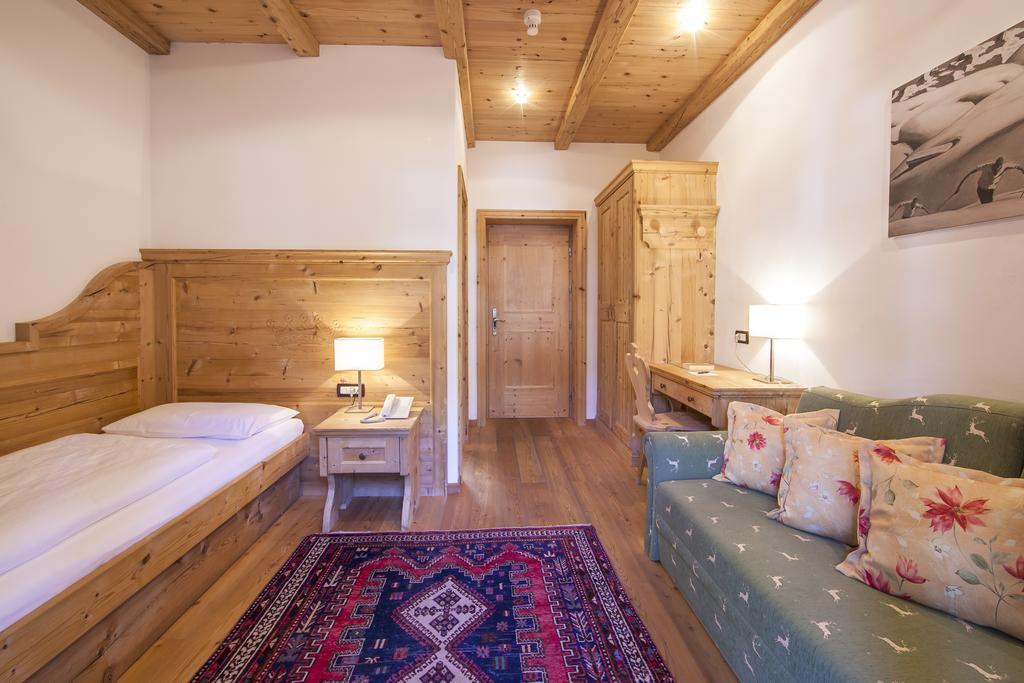Hotel Corona Krone Selva di Val Gardena Esterno foto