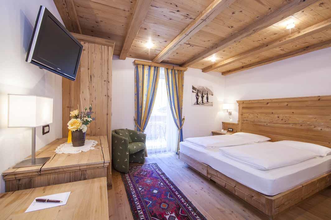 Hotel Corona Krone Selva di Val Gardena Camera foto