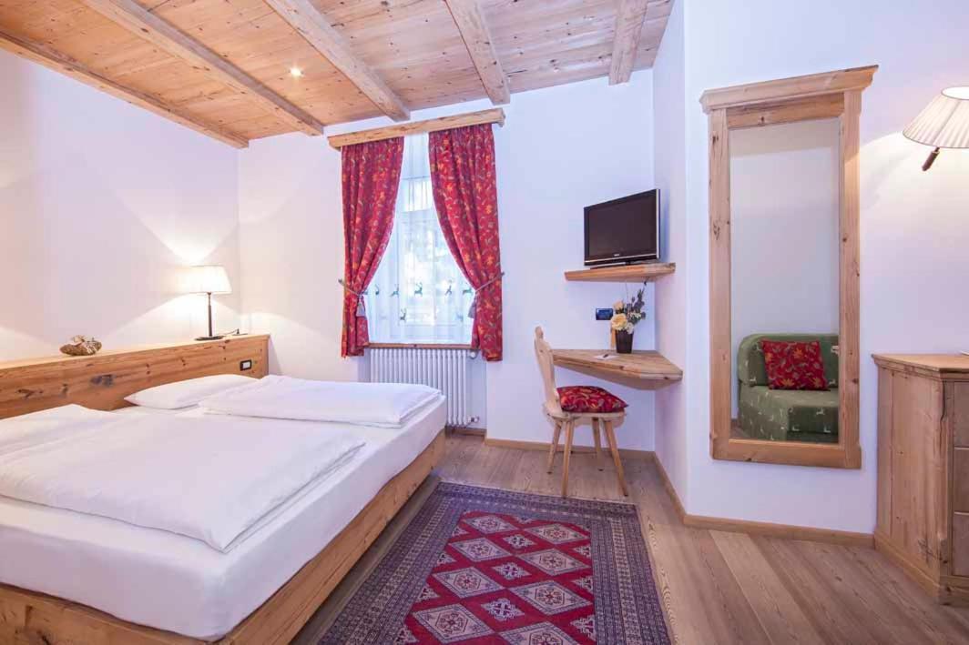 Hotel Corona Krone Selva di Val Gardena Esterno foto
